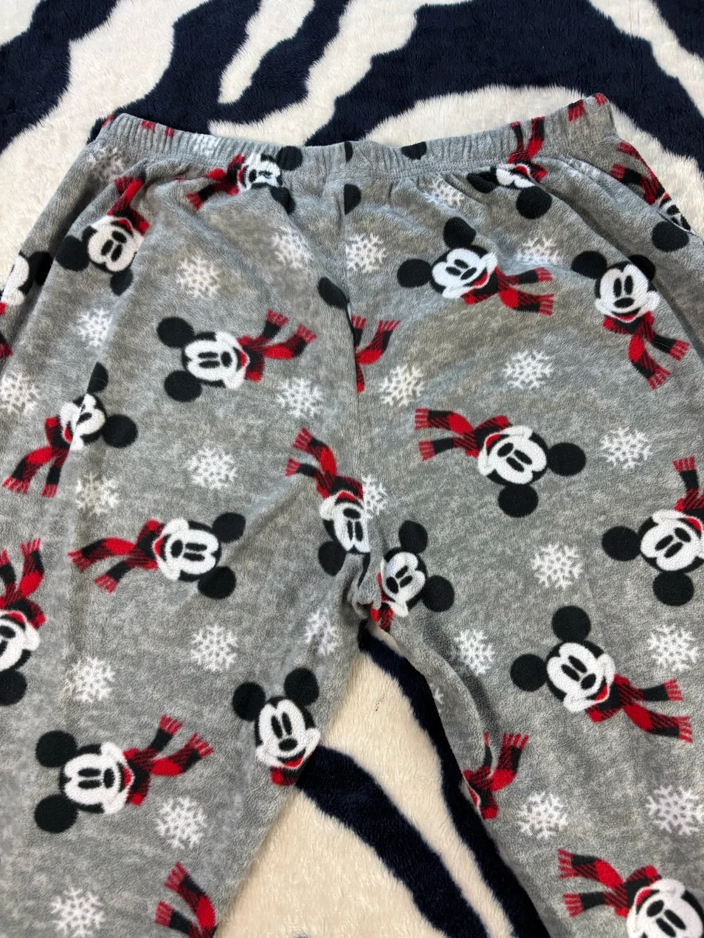 Disney Mickey Mouse Scarf Winter Fleece Pajama Pants Unisex Medium M Gray